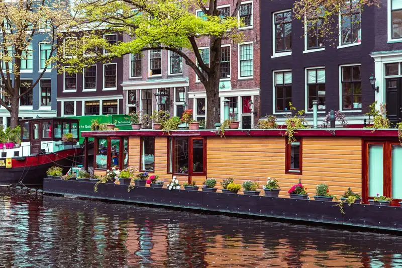avantages et inconvénients de loger dans une péniche