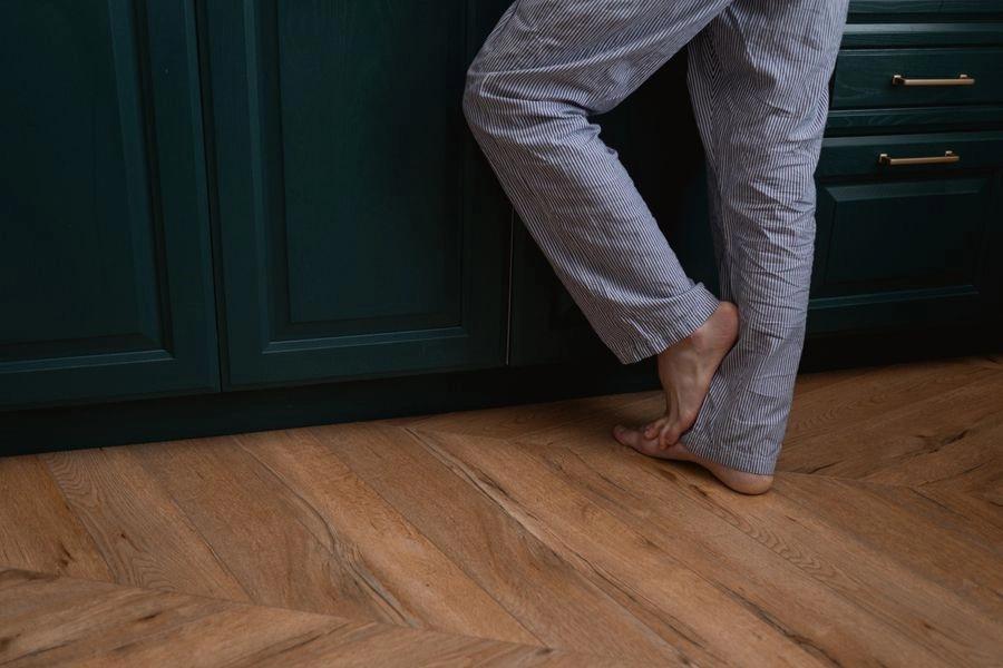 Entretien d’un parquet sur plancher chauffant : les précautions spécifiques