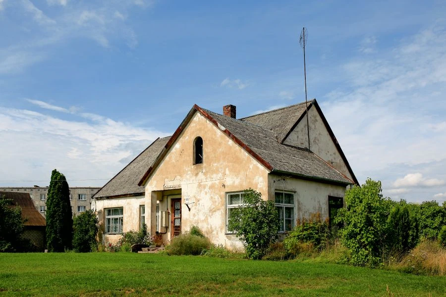Vendre un bien avec un DPE F ou G : quelles obligations et quelle stratégie ?